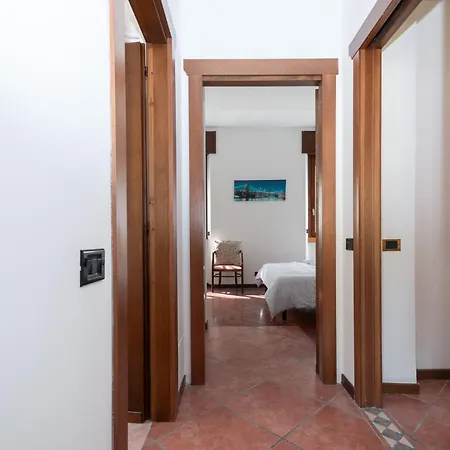 Carso - Family With Parking * Como