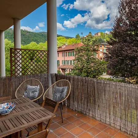 Carso - Family With Parking Como