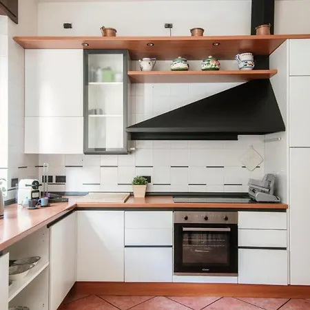Carso - Family With Parking Apartment